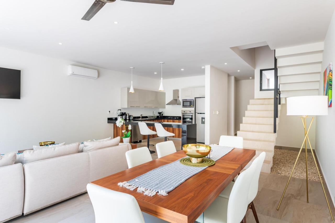 Entire House- 3Br With Private Roof Top Deck Playa del Carmen Exterior photo